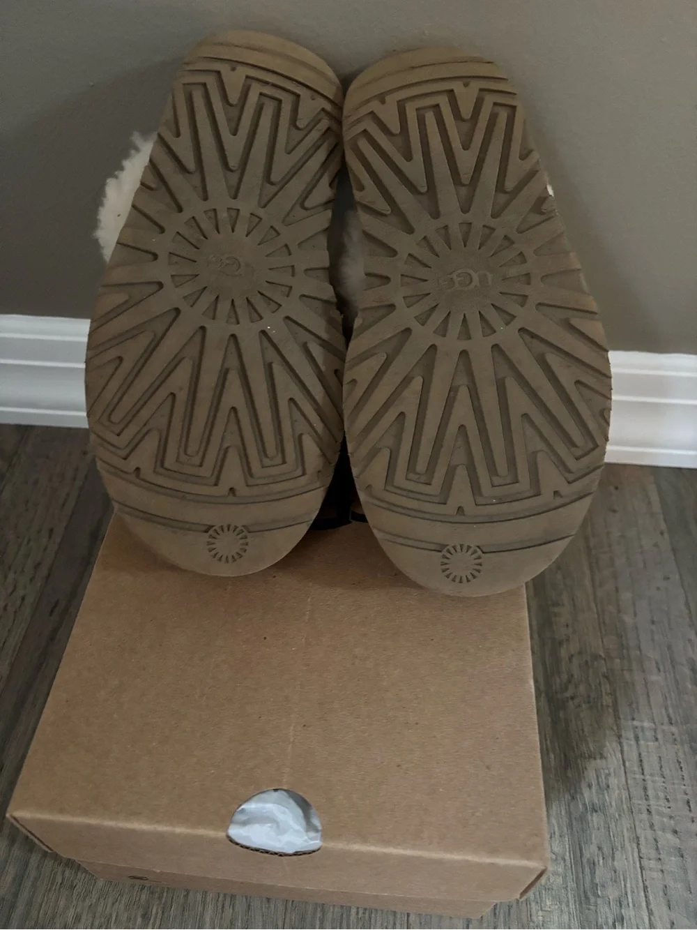 UGG Funkette sling back kids size 2